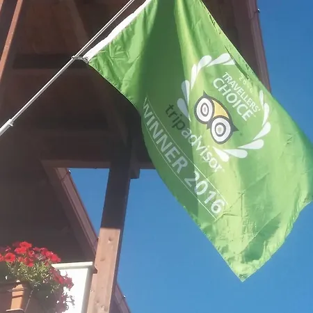 Oda ve Kahvaltı Clamarema